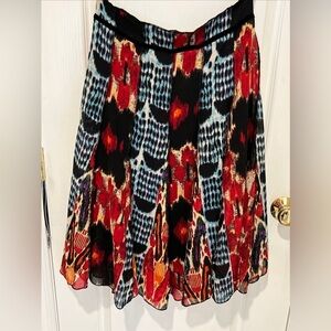 Urban Studio Skirt - large.